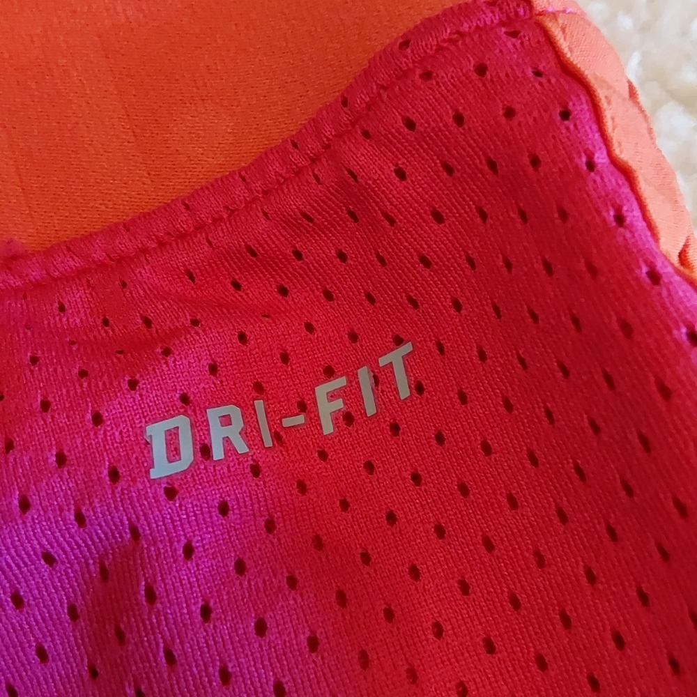 🌺 2 Pairs of Nike Dri-Fit Athletic/Running Shorts - Picture 5 of 15